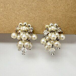 Vintage Imitation Pearl Dangle Drop Earrings Silver-Tone‎ Mid Century Clip-on